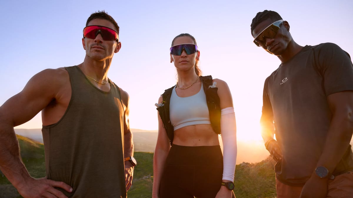 Oakley Meta Vanguard in Italia: gli occhiali AI per lo sport a 549 euro