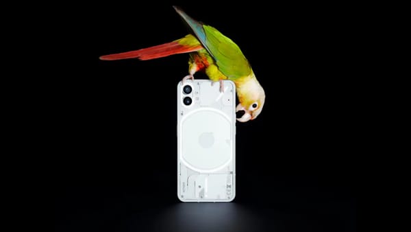 Game over per Nothing Phone (1): il primo smartphone trasparente va in archivio
