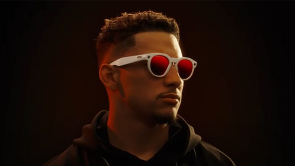 Meta cambia look: dopo i Ray-Ban è il turno degli smart glasses Oakley per gli sportivi