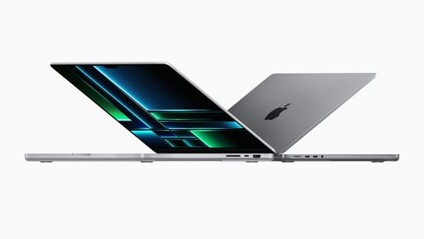 Apple punta al MacBook Pro OLED: più luminosità e colori migliori, potrebbe uscire nel 2026